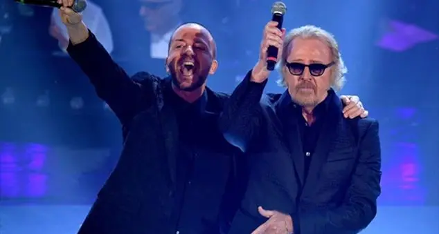 Raf e Umberto Tozzi di nuovo insieme: «Solo l’amore spegne la paura»