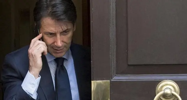 Il Conte bis appeso a Rousseau