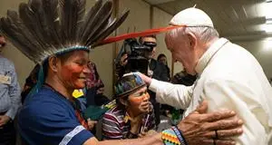 Si può andare a Messa e parlare male del Papa?