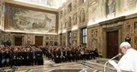Il Papa all'Acec: «Audacia e creatività per non diventare dei musei»