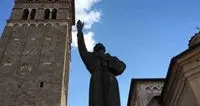 E il Santo d'Assisi fa breccia tra i giovani
