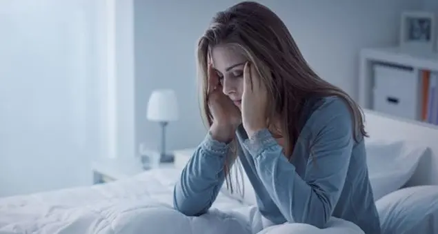 Sonno disturbato in autunno? Ecco come riequilibrare l'orologio biologico