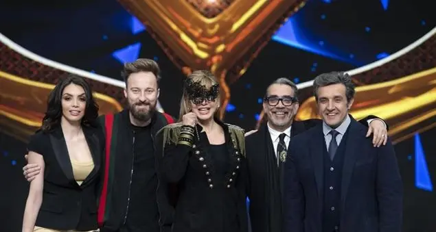Quali cantanti si nasconderanno dietro la maschera?