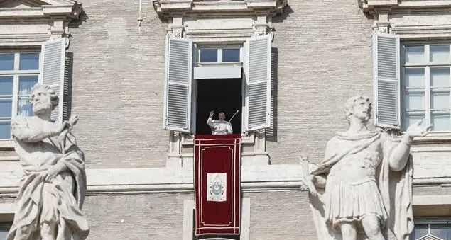 Papa Francesco: «Nel cristianesimo non è l'uomo a sacrificarsi per Dio, ma il contrario»