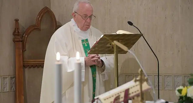 Il Papa: \"Se uno dice che ama Dio ma odia il fratello è un bugiardo\"