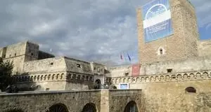 Bari, lo scirocco della misericordia