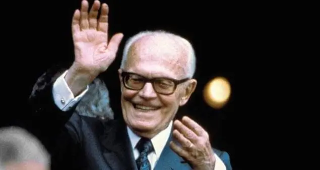 Un ricordo di Sandro Pertini a 30 anni dalla scomparsa