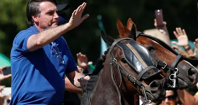Epidemia e democrazia a rischio: il Brasile in ginocchio