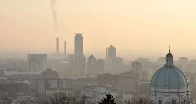Covid e inquinamento vanno a braccetto: c'è l'ennesima prova