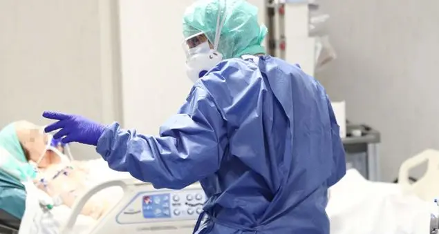 Un'infermiera in prima linea contro il Coronavirus: \"Ho paura, ma il mio è il lavoro più bello che potessi fare\"