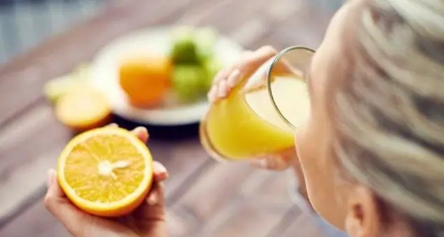 Vitamina C contro il coronavirus: ma è una fake news