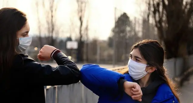 Adolescenti, amori e amicizia più importanti dei congiunti