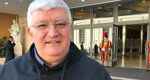 «Sono e resto un frate»: parla il nuovo arcivescovo di Genova