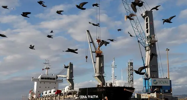 «Non vi lasciamo soli». La difficile vita dei marinai