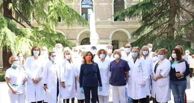 500 pasti per gli operatori sanitari in prima linea contro il covid