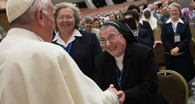 Perché il Papa ha detto che la Chiesa cattolica non potrà mai accettare il sacerdozio femminile