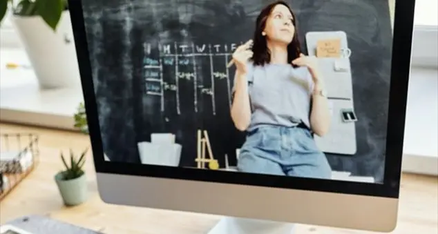 «Io, insegnante, con la didattica a distanza ho dato tutto, ma ai genitori non basta»