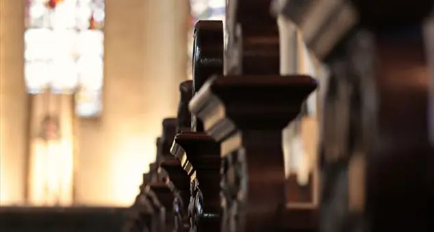 Una Messa domenicale senza la seconda lettura e il Credo: possibile?