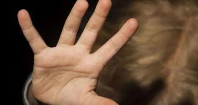 Dov'erano i responsabili mentre il piccolo Evan veniva massacrato di botte?