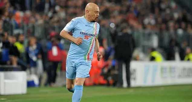 La partita del cuore diventa un torneo con attori e cantanti