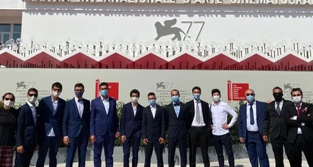 Il prete di Nembro: «Noi, premiati a Venezia per aver riaperto il nostro cinema»