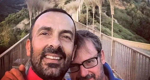 «Noi, cattolici e omosessuali», Andrea e Dario la coppia cui ha telefonato il Papa