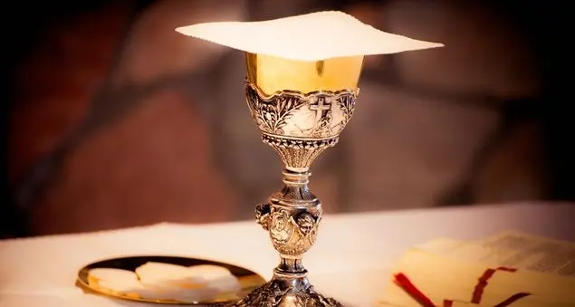 Il nuovo Messale e la formula \"per tutti\" invece di \"per molti\"