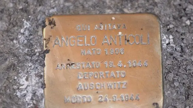 Pietre d'inciampo, il ricordo di sei famiglie vittime della Shoah