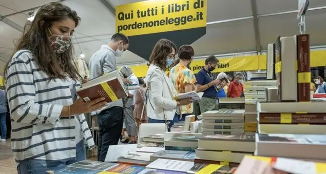 Chiudono musei e biblioteche, ma la cultura resta viva