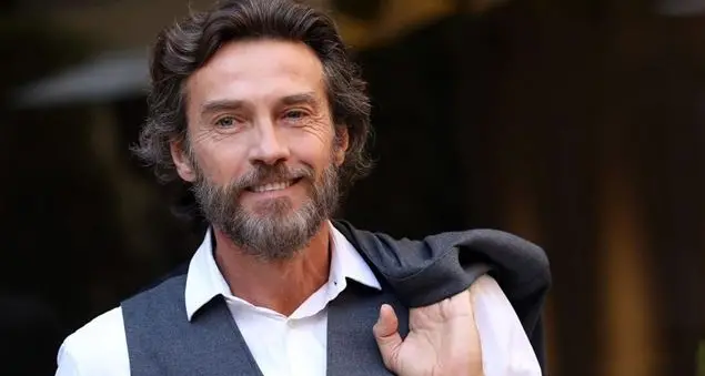 La voce di Alessio Boni per i racconti d'autore nella sera di Santa Lucia