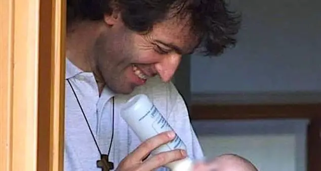 Caro don Roberto, vogliamo ricordarti così