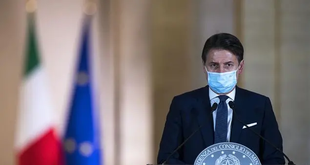 Misure anti-contagio: Conte ferma la movida, ma senza coprifuoco