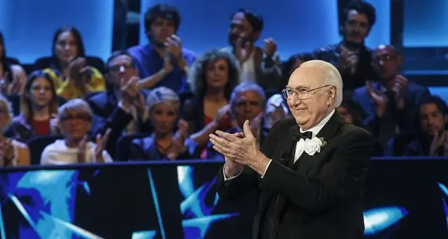 «Noi anziani siamo ancora utili. Quando volevano \"scipparci\" Sanremo e io lo salvai»