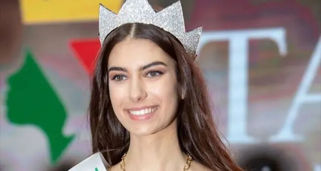 Lettera aperta di Miss Italia ai giovani: \"Proteggiamo i nostri cari dal Covid rispettando le regole\"