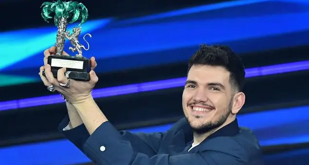 Chi è Gaudiano, il ragazzo che ha vinto cantando il papà che non c'è più