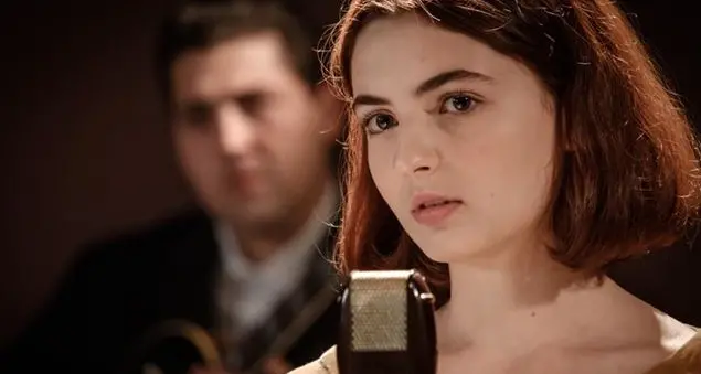 Chi è Tecla Insolia, che ha dato il volto a Nada nella fiction su Rai 1