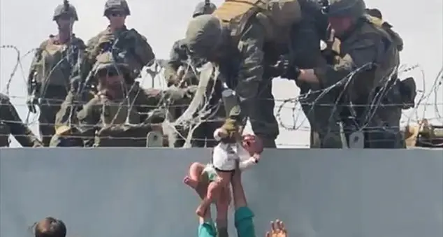 «Sotto le bombe chiedo a Dio: “Dove sei?”»