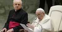 Il Papa: «Il formalismo ci porta al rischio dell’ipocrisia»