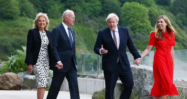 Al G7 Johnson promette un miliardo di dosi di vaccini ai paesi poveri