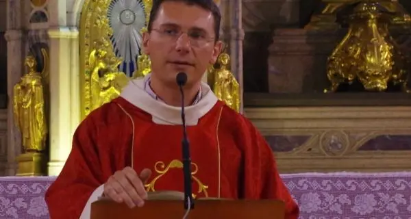 Don Graziano Gianola, morto in montagna: i funerali con monsignor Delpini