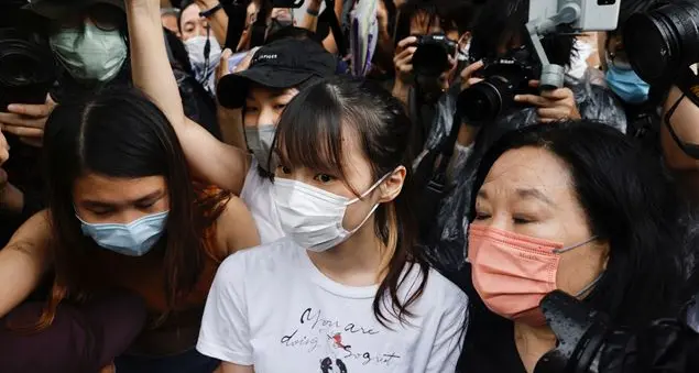 Libera Agnes Chow, la giovane \"pasionaria\" della democrazia di Hong Kong