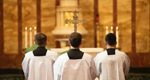 «Sacerdoti, troppi spostamenti! Come affezionarsi?»