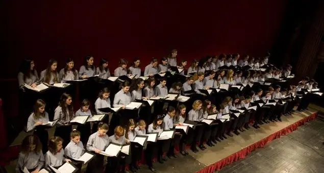 Il coro della Scala e 300 bambini delle scuole milanesi in concerto al Castello sforzesco