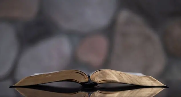 Quante letture bibliche si proclamano nella Messa?