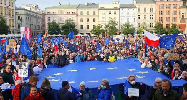 Polonia, europeisti in piazza