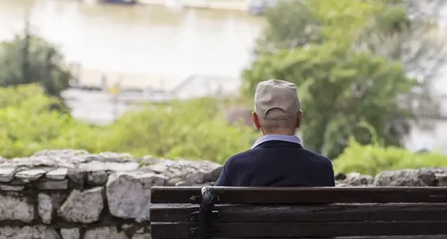 Trabucchi: «Per i nostri anziani la solitudine è una maledizione»