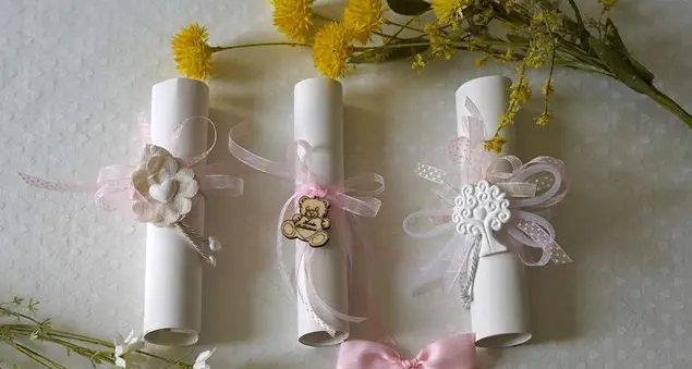 Pergamene solidali al posto delle bomboniere per aiutare i bambini invisibili