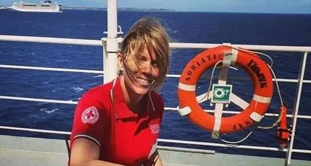 La volontaria che ha preso la bimba abbandonata: «Vicenda shock, ora spero trovi due genitori veri»