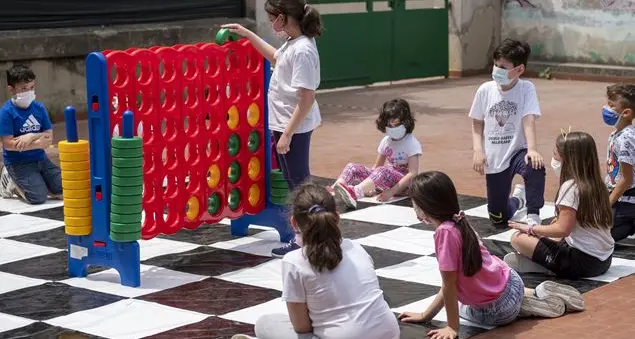 Nel Belpaese bambini e adolescenti sempre più poveri: la denuncia di Save the children