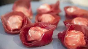 Tortelloni di Bresaola della Valtellina IGP e caprino